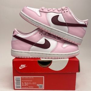 nike pink valentines shoes